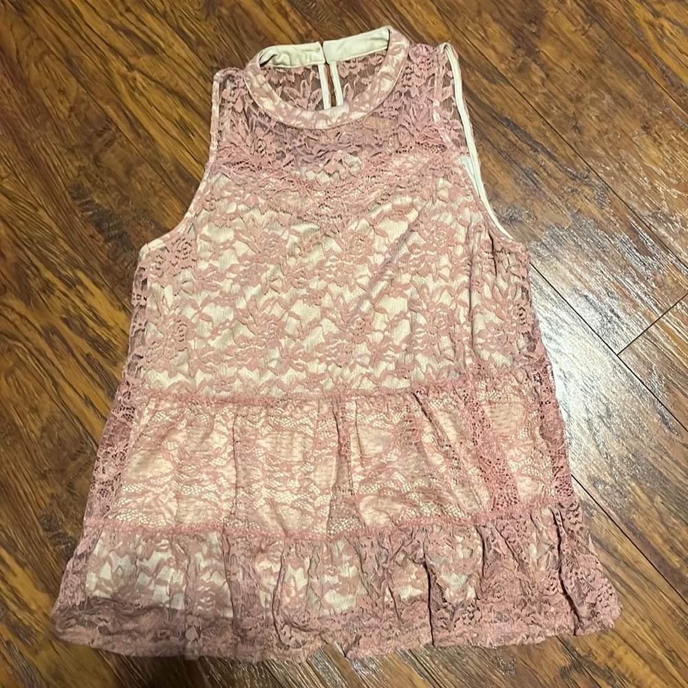 Boutique Lined Lace Ruffled Sleeveless Top- New with Tags
